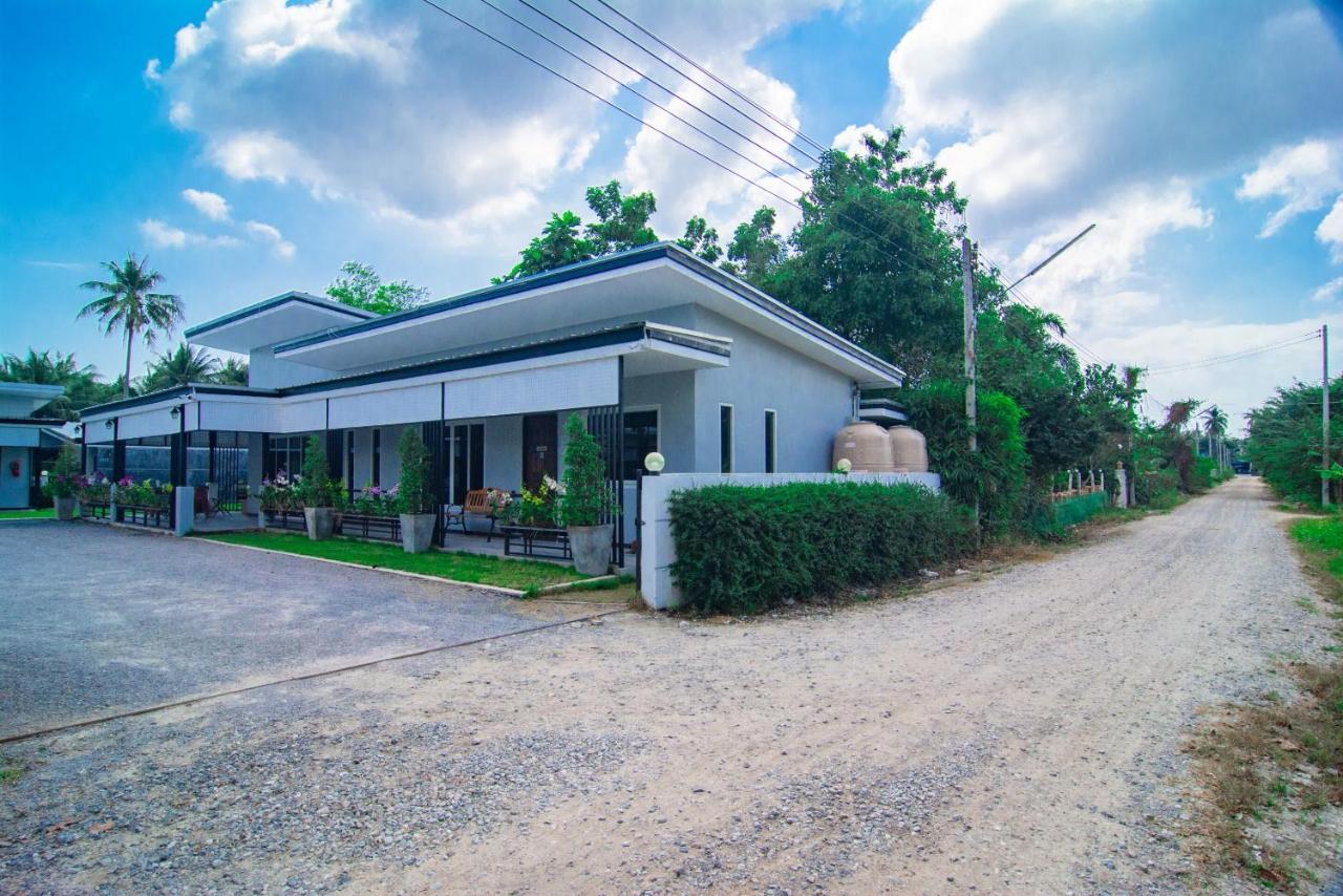 Oyo 533 Runya Poolvilla Prachuap Khiri Khan Zewnętrze zdjęcie