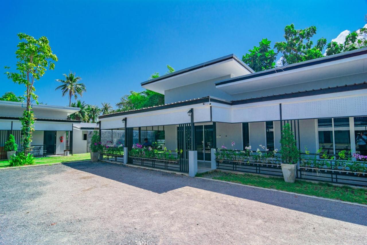 Oyo 533 Runya Poolvilla Prachuap Khiri Khan Zewnętrze zdjęcie