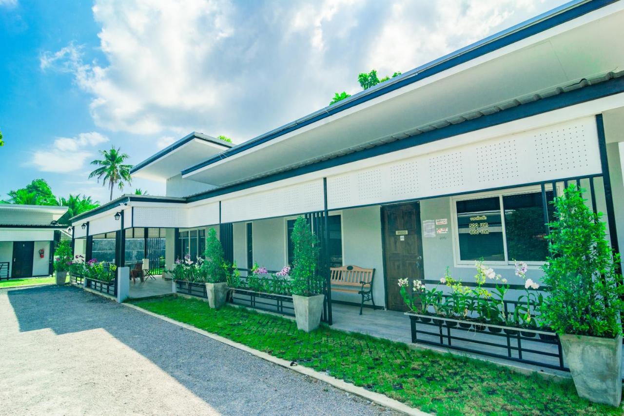 Oyo 533 Runya Poolvilla Prachuap Khiri Khan Zewnętrze zdjęcie